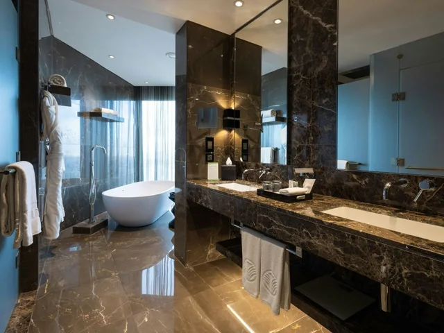 Crown, Suite, Boulevard View، Amman Rotana 6/6