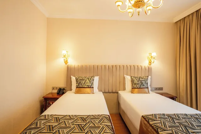 Standard Twin room Back View، Panorama Lisi Grand Hotel 3/6