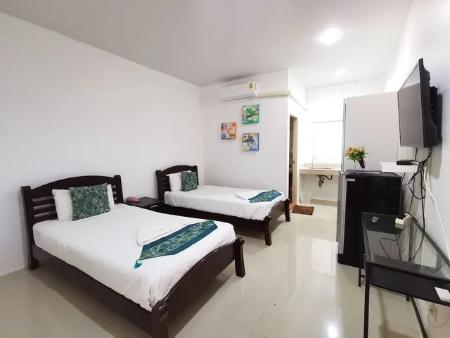 غرفة قياسية بسريرين منفصلين، Phet Cha-am Plaza & Resort 1/6