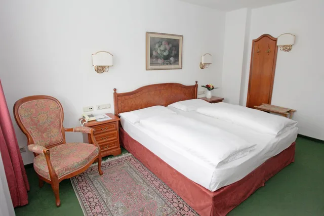 Standard, Double Bed, Grunerbaum Hotels 3/9
