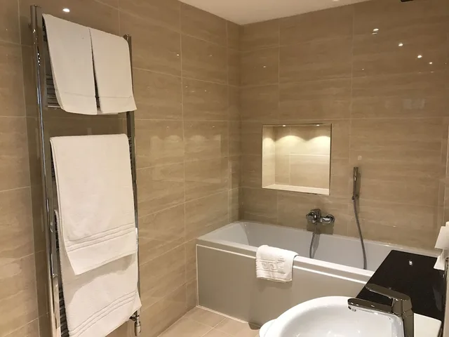 Standard, Twin Beds, Royal Glen 4/4