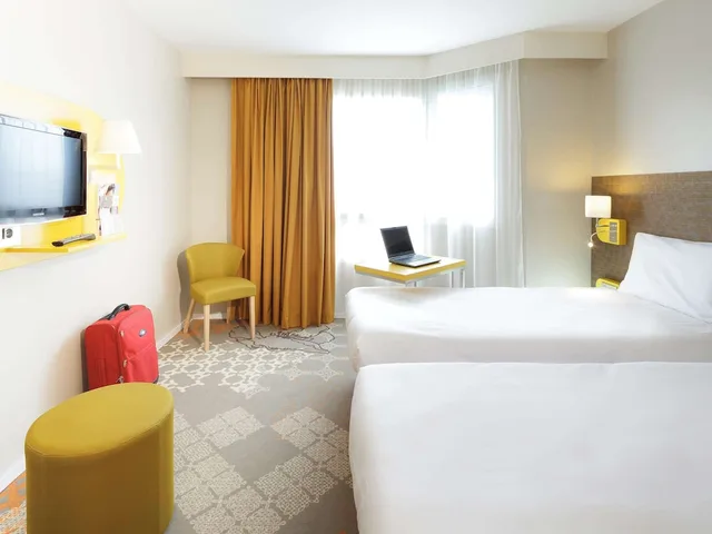 غرفة سوبيريور عائلية بسرير فردي مع أريكة، Ibis Styles Tours Centre 6/10