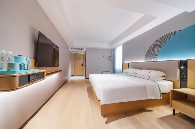 غرفة قياسية بسرير كوين، City Comfort Inn Zhanjiang Mazhang High Speed Railway Station 1/1