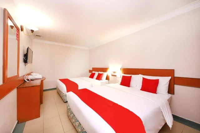 جناح عائلي، Famous Inn 3/6