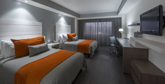 Deluxe, 2 Double Beds, Real Inn Tijuana by Camino Real Hotels 1/8
