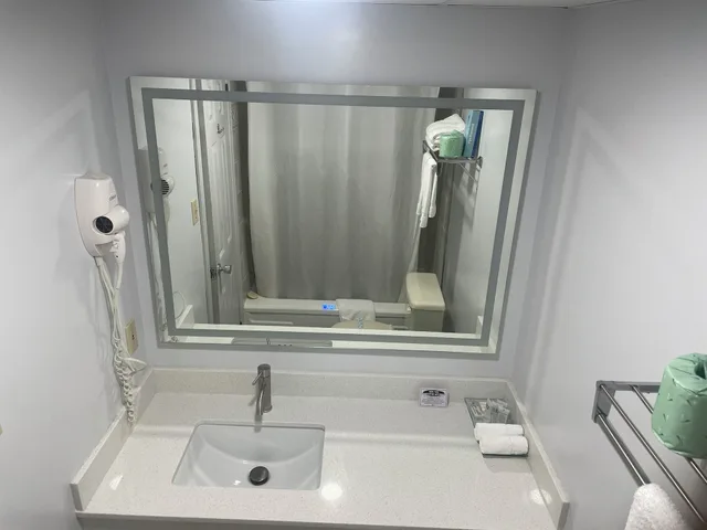 Standard, 2 Double Beds, Bancroft Inn and Suites 8/8