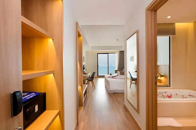 جناح عائلي بإطلالة على المدينة، Nagar Hotel Nha Trang 2/2