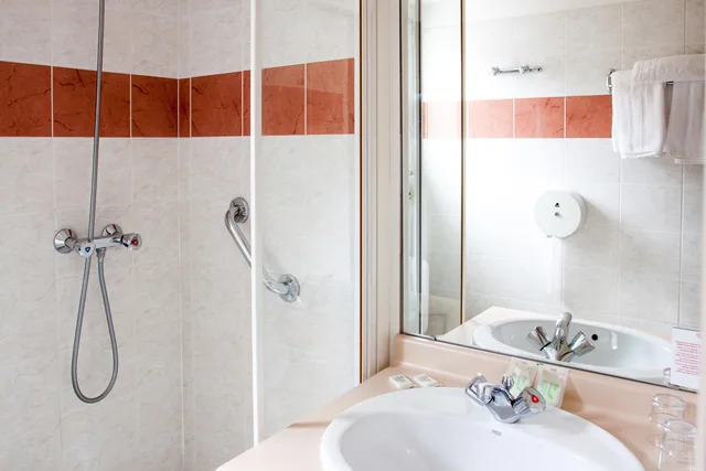 Room, Single, Hotel Saint Sauveur 5/11
