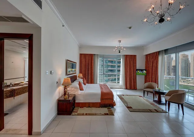 3 Bedrooms, Duplex, Apartment, King Bed, MARINA HOTEL APARTMENTS 2/4