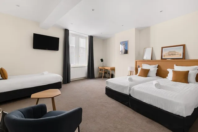Room, Triple, 1 Double and 1 Single Bed, Phenix 4/9