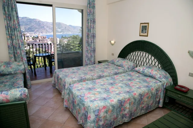 غرفة بسرير مزدوج بإطلالة على البحر، Villa Bianca Resort 5/10