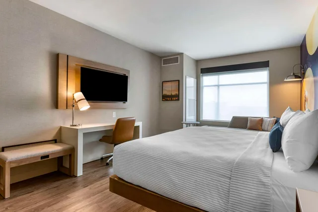 غرفة بسرير كوين لذوي الإعاقة، Cambria Hotel Austin Airport 3/5