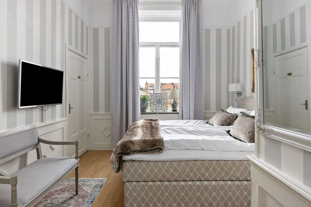 Room, King Bed, Sauna، Nora Stadshotell, Sure Hotel Collection By Best Western 1/4