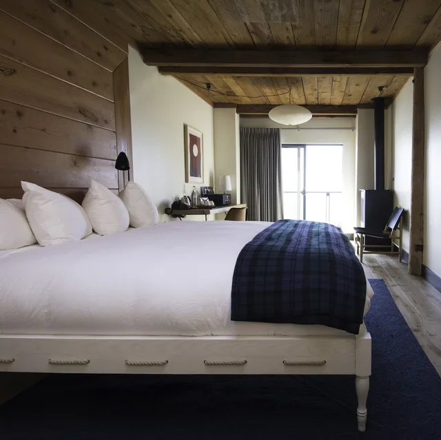 Cove, Ocean, King Bed، Timber Cove Resort 3/4