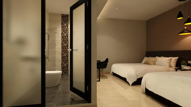 Family, No Window، The Square Hotel 3/3