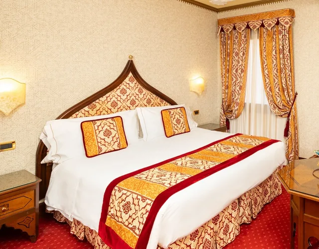 غرفة كلاسيكية بسرير مزدوج أو سريرين منفصلين، Ai Mori d'Oriente Hotel 1/10