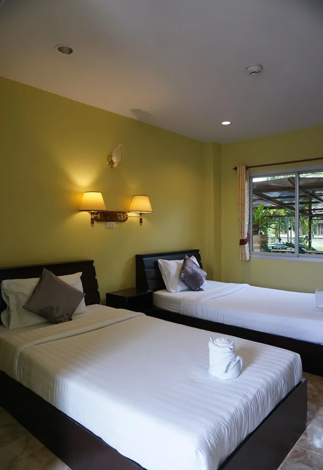غرفة قياسية بسريرين منفصلين، Phoemphoon 2 Hotel 2/6