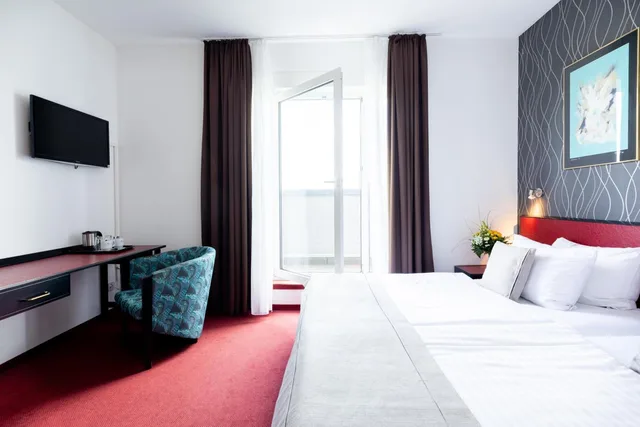 غرفة قياسية بسرير مزدوج بشرفة، Hotel Aviva Neue Messe 3/7