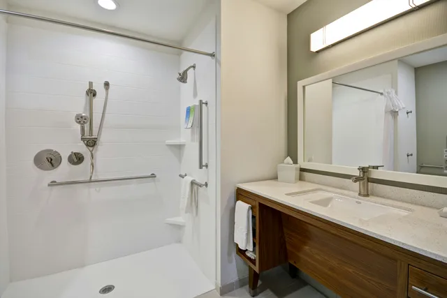 استوديو بسرير كينج لذوي الإعاقة، Home2 Suites By Hilton Stow Akron 2/3