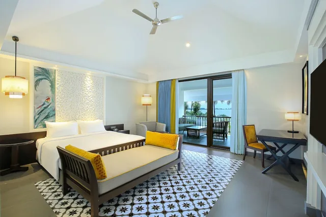 Chalet, King Bed, Lagoon View, Balcony، Radisson Resort Pondicherry Bay 5/10