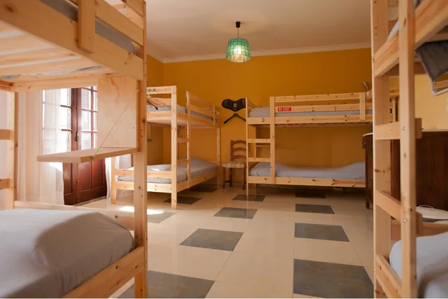 Mixed Dorm, 8 People, Ericeira Chill Hill 2 Peach Garden 2/3