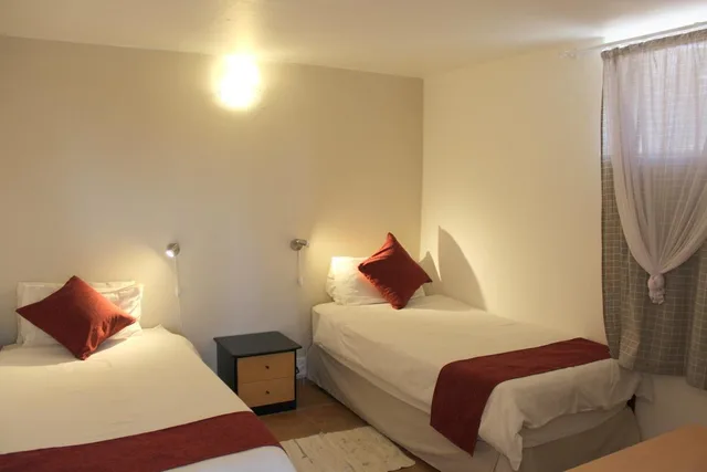 غرفة اقتصادية، Hotel Uhland 1/1