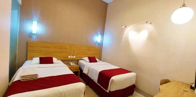 غرفة ديلوكس بسريرين منفصلين، Zen Rooms Wadung Asri 2/2