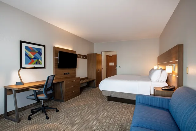 جناح بسرير كينج لذوي الإعاقة، Holiday Inn Express & Suites Beloit 3/4