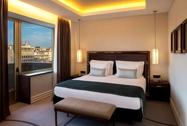 جناح تنفيذي بسرير كينج مع سرير إضافي، Tivoli Avenida Liberdade the Leading Hotels of the World 1/10