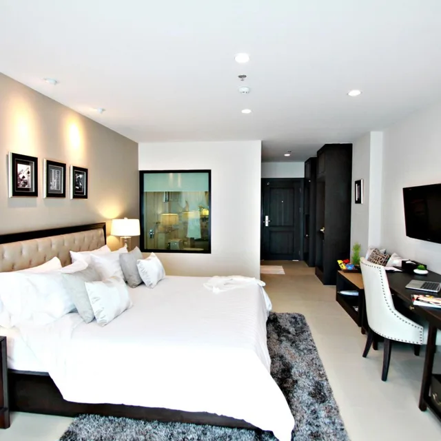 Room, King Bed, Balcony, SN PLUS HOTEL 2/4