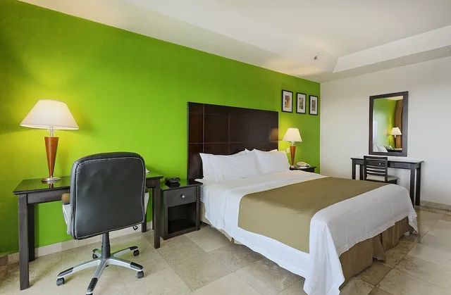 غرفة قياسية بسرير فردي، HOLIDAY INN CAMPECHE 2/2