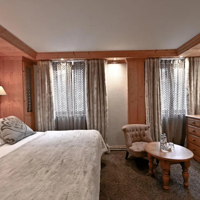 Standard, Double Bed, Village View, Bathtub، Hôtel Tsanteleina 3/6