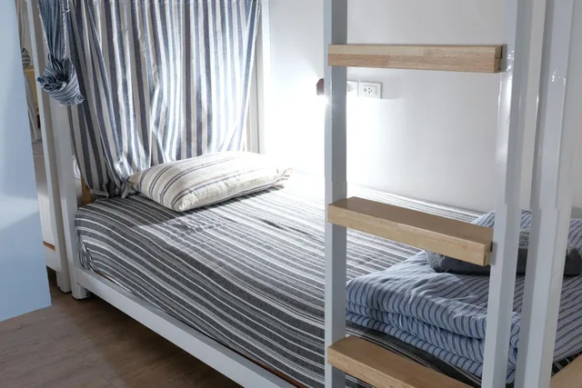 سكن مشترك بأربعة أسرّة للنساء، The Yard Hostel 1/3