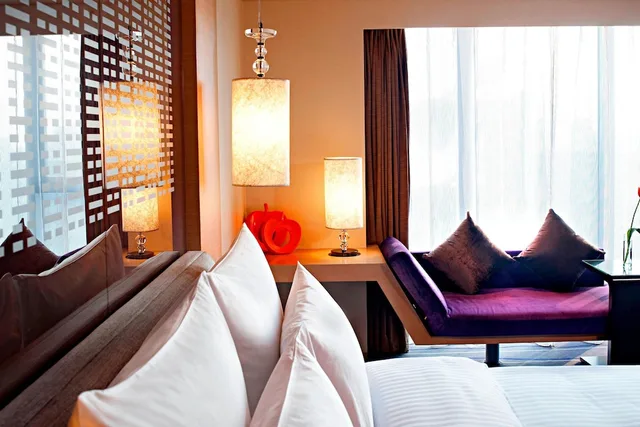 غرفة كلاسيكية بسرير كينج، Le Meridien 4/10