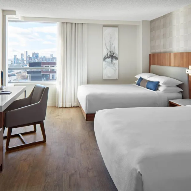 غرفة بسريرين كوين، DELTA HOTELS BY MARRIOTT TROIS RIVIERES CONFERENCE CENTRE 7/15