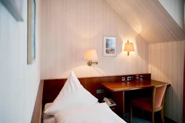 غرفة مفردة، Hotel Zum Schiff 3/10