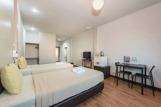 غرفة سوبيريور بسريرين منفصلين مع أريكة، Bkk39 Airport hotel 10/10