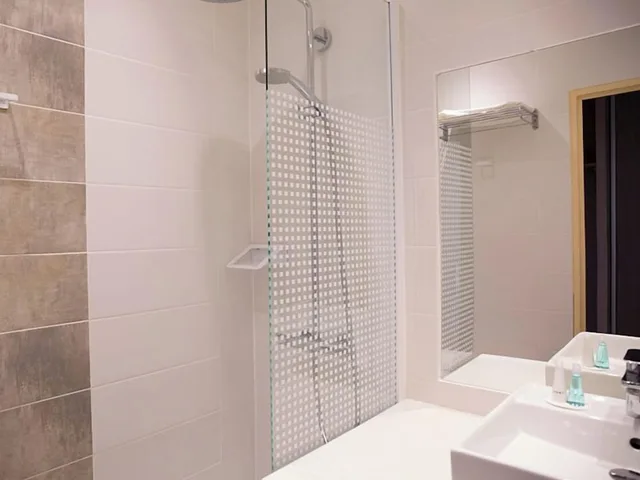 غرفة عائلية رباعية بسرير مزدوج وسرير بطابقين بغرفتي نوم، Grand Hotel Du Lido 5/5
