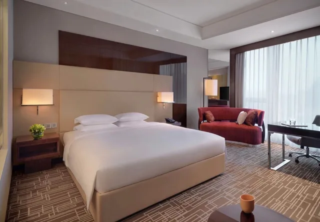 غرفة ديلوكس بسرير كينج، Hyatt Regency Jinan 4/5