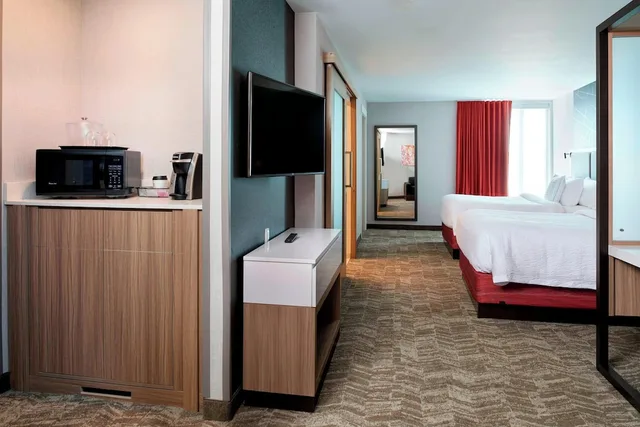 suite, multiple beds، Springhill Suites Grand Rapids West 1/7