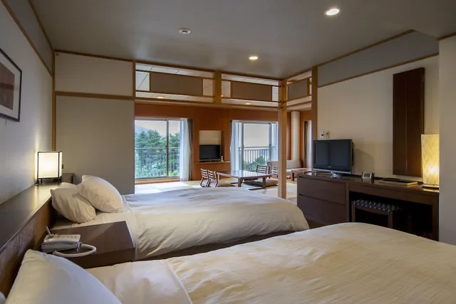 جناح جونيور بسريرين منفصلين وفرشتي فوتون بإطلالة على الحديقة، Fuji View Hotel 3/4