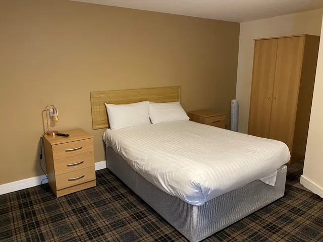 Room, Double Bed, No Window, Small, Annex، Coylumbridge Resort Hotel 2/3