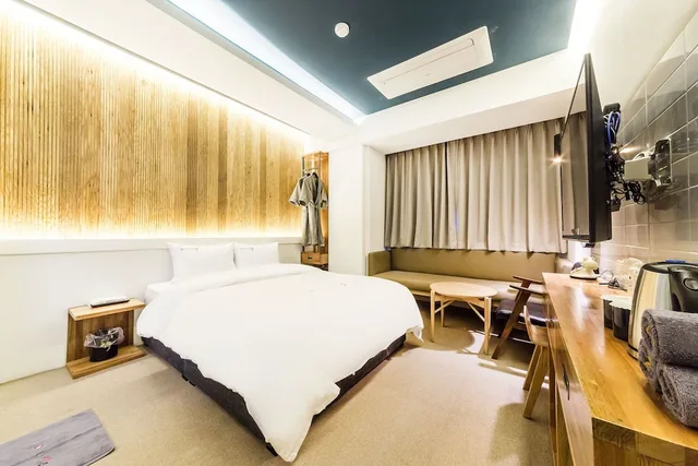 غرفة ديلوكس بسرير كوين، The Sangju Hotel Seoul 1/10