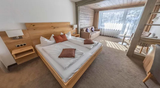 غرفة سوبيريور كبيرة بسرير مزدوج، Hotel Quellenhof 1/1