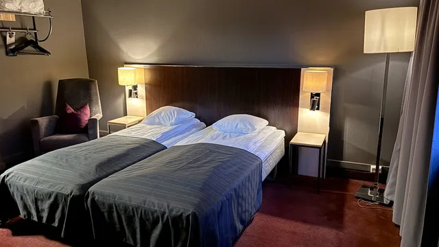 Renovated, Compact, Twin Beds, Old Building، Quality Hotel Grand Royal 3/10