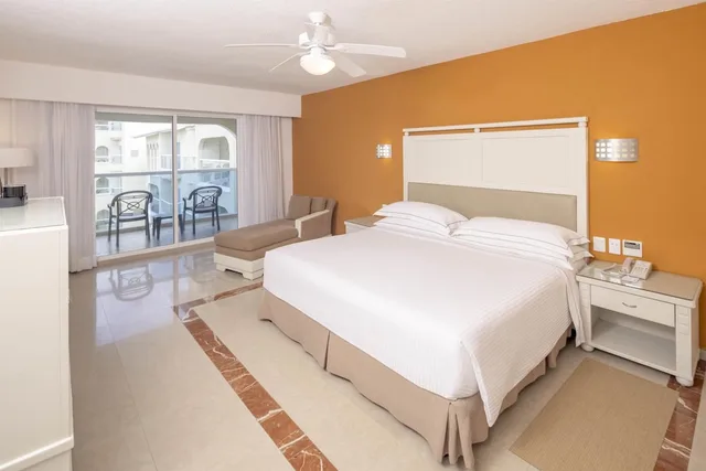 غرفة بسريرين مزدوجين بشرفة، Occidental Costa Cancun 6/10