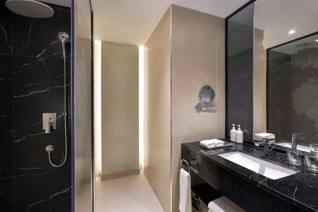 Deluxe, King Bed, Skyline View، Hotel Local Dubai at Jumeirah Village Triangle by the First Collection 7/9