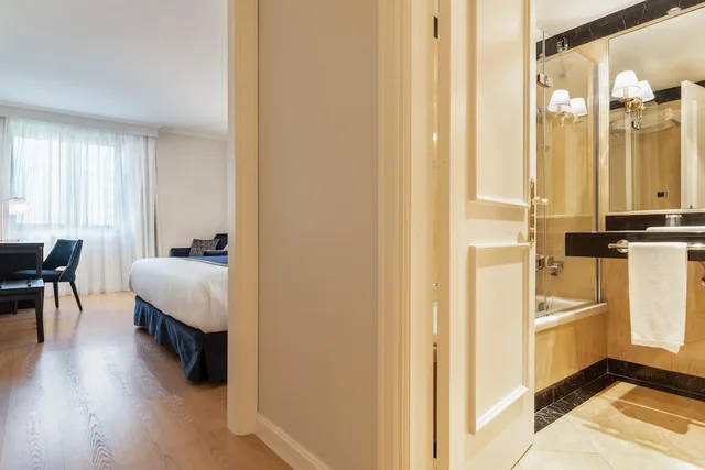 غرفة بسريرين منفصلين مع سرير سحّاب إضافي، Eurostars Gran Hotel Lugo 5/5