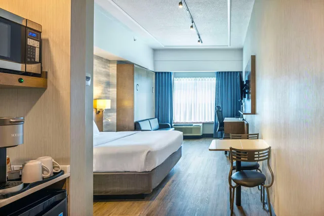Upgrade, King Bed، Quality Inn Suites Levis 5/6