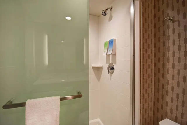 استوديو بسريرين كوين، Home2 Suites by Hilton Victorville, CA 5/8